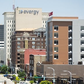 Protect Your Children With Trampoline Safety Nets In Topeka, Kansas